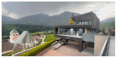 Novacella: Villa di design moderna con appartamento indipendente