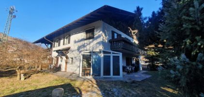 Vipiteno- casa di abitazione con 2 appartamenti e giardino
